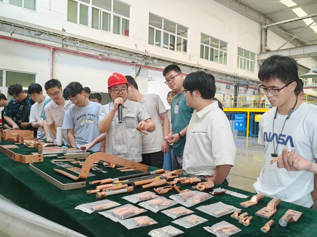 山东大学师生一行到亿发(中国)参观学习